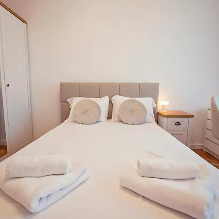 Appartement Modern Sea View 2bd Next To Sea Garden By Apartmax