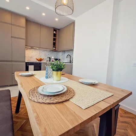 Modern Sea View 2bd Next To Sea Garden By Apartmax Varna