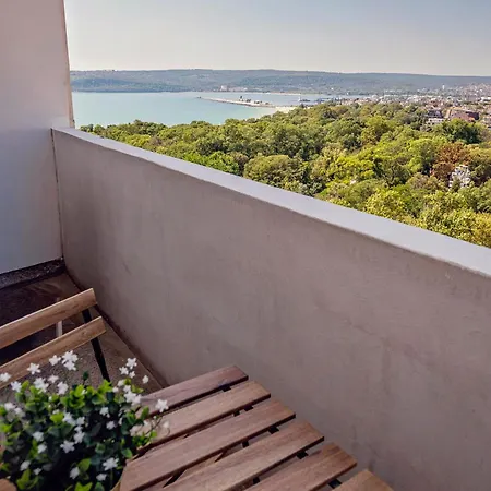 Modern Sea View 2bd Next To Sea Garden By Apartmax Appartement Varna
