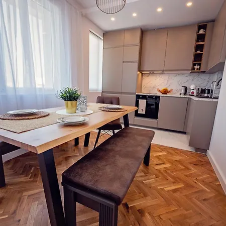Modern Sea View 2bd Next To Sea Garden By Apartmax Appartement