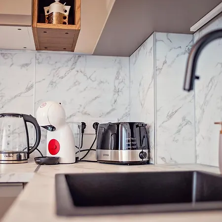 Appartement Modern Sea View 2bd Next To Sea Garden By Apartmax *